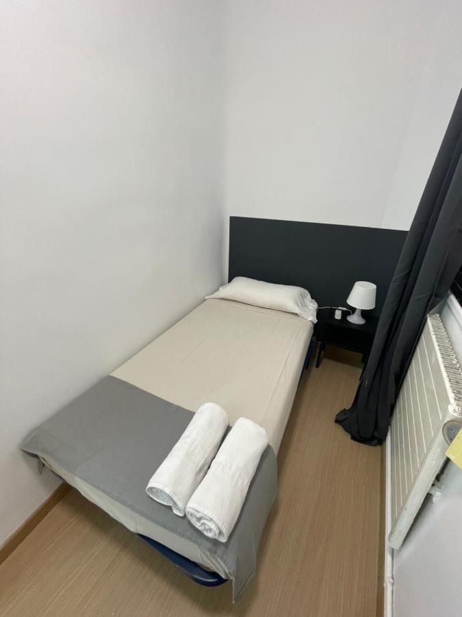 Toledo Habitaciones Мадрид Екстериор снимка